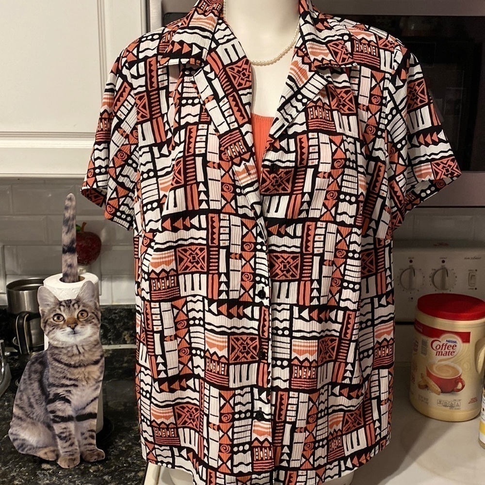 L Kim Rogers button front short sleeve plus size top 1X.  EUC
